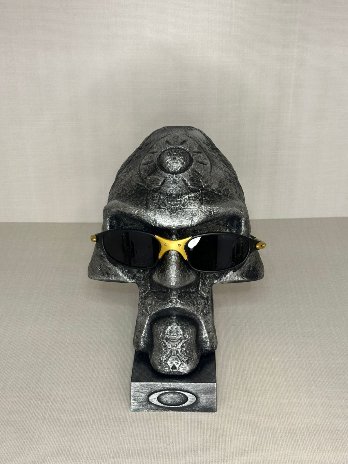 Miniatura Juliet Corvet